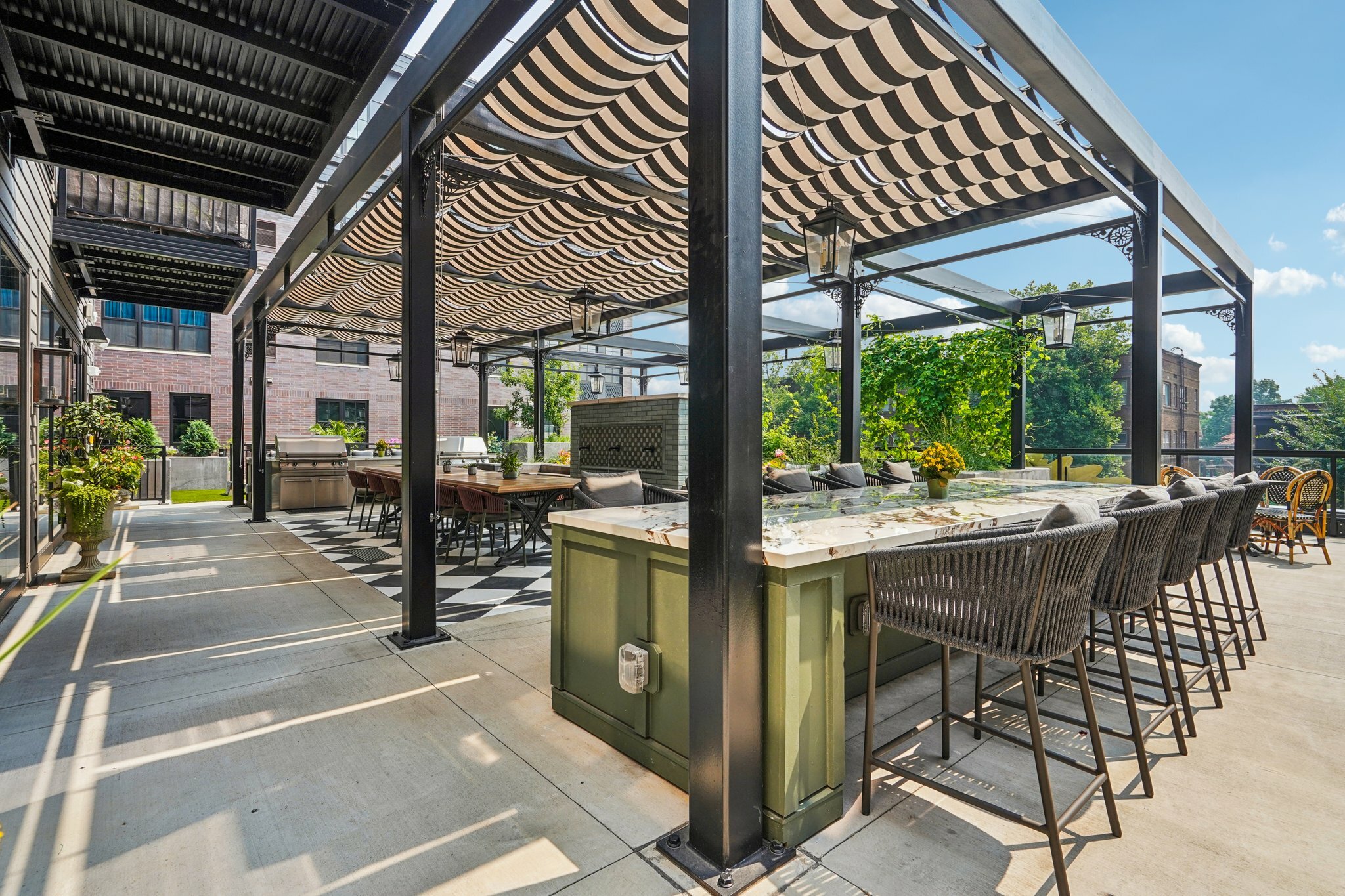 41 web or mls Grand Ave 0208 919