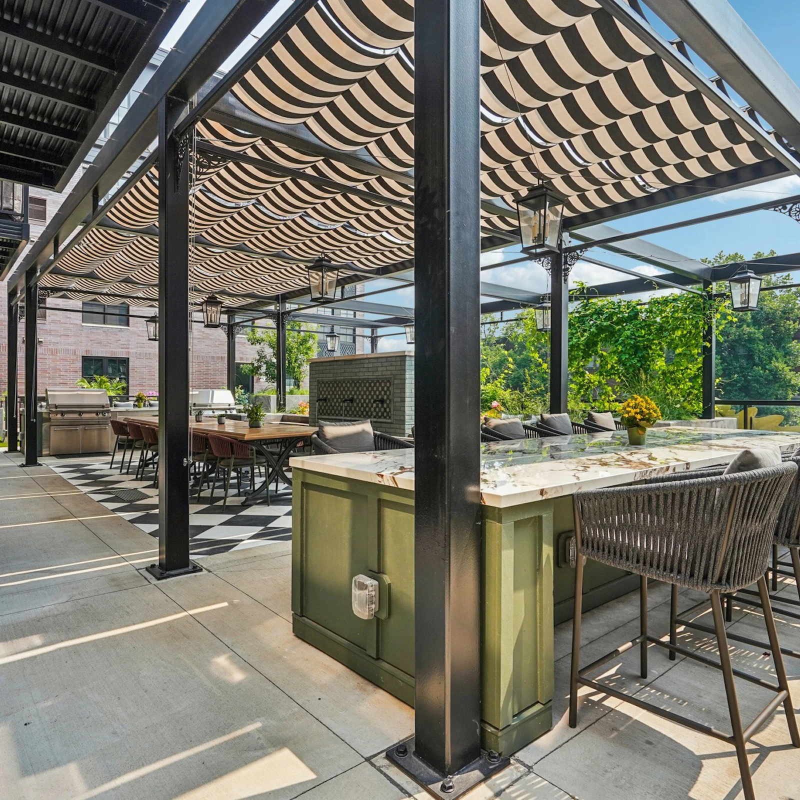 41 web or mls Grand Ave 0208 919